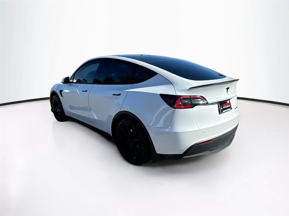 2021 Tesla Model Y - Image 5 of 17