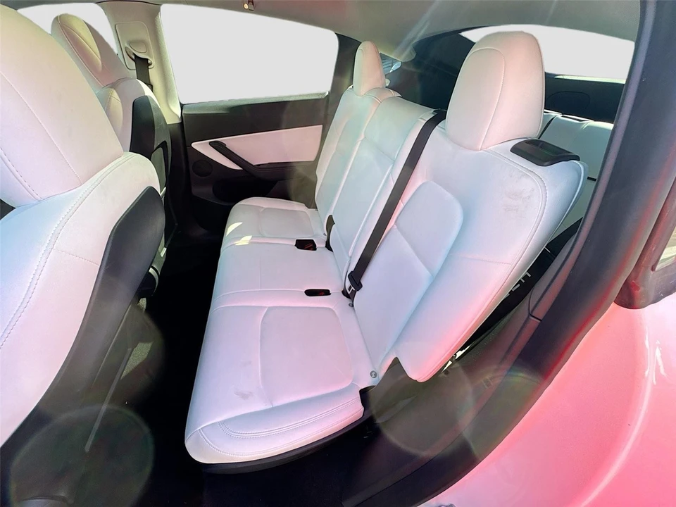 2021 Tesla Model Y - Image 13 of 17