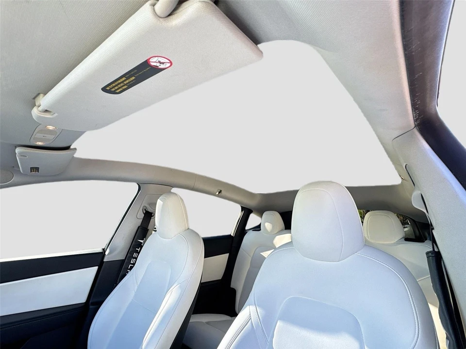 2021 Tesla Model Y - Image 18 of 21