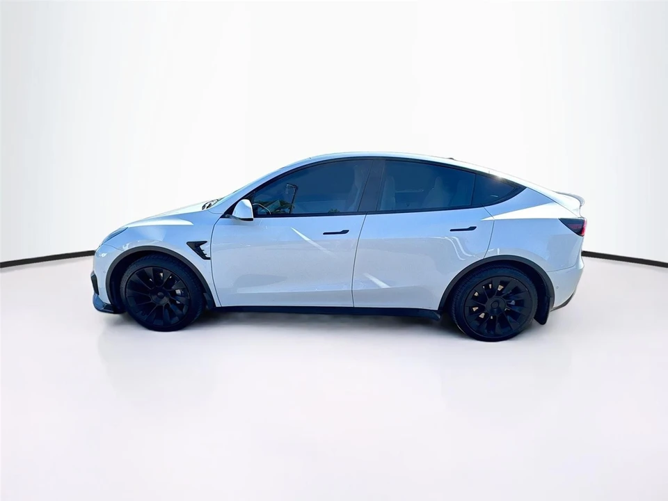 2021 Tesla Model Y - Image 4 of 17