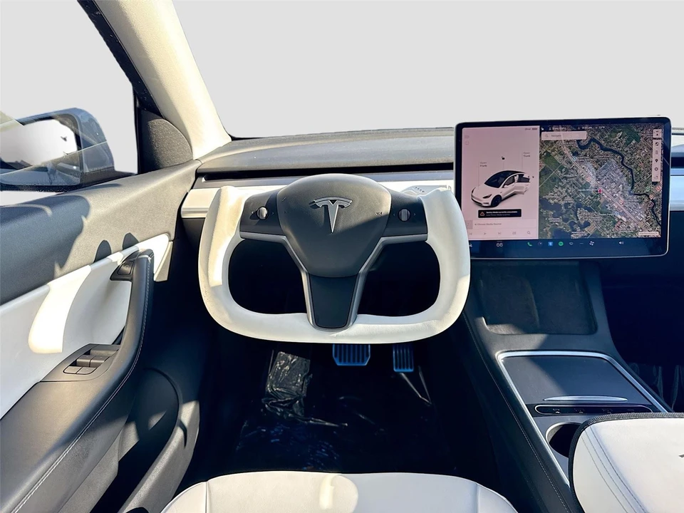 2021 Tesla Model Y - Image 19 of 21