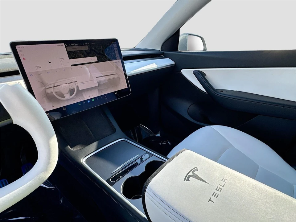 2021 Tesla Model Y - Image 12 of 21