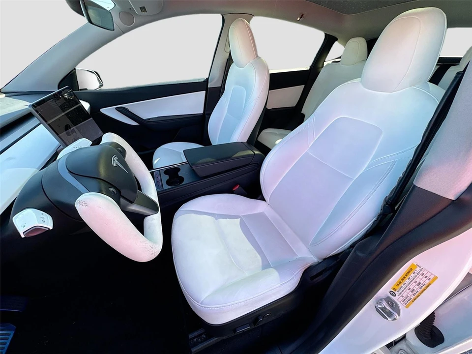 2021 Tesla Model Y - Image 15 of 17