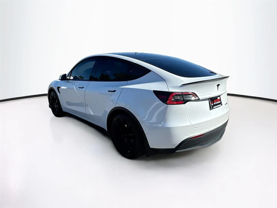 2021 Tesla Model Y - Image 5 of 17
