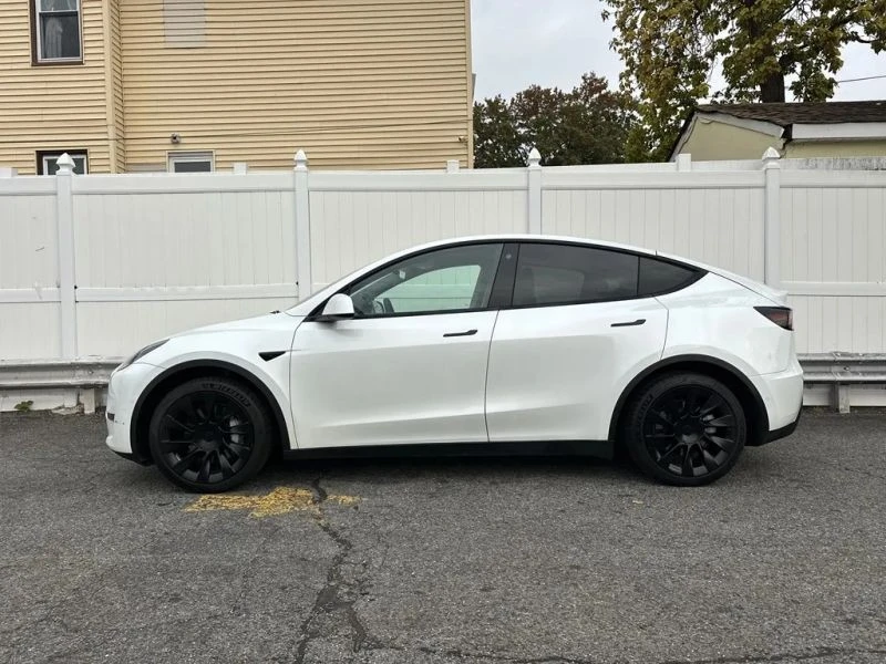 2021 Tesla Model Y - Image 4 of 12