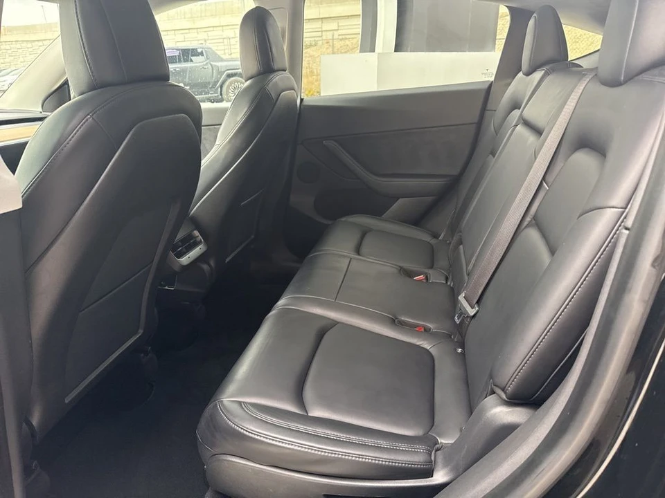 2021 Tesla Model Y - Image 15 of 21