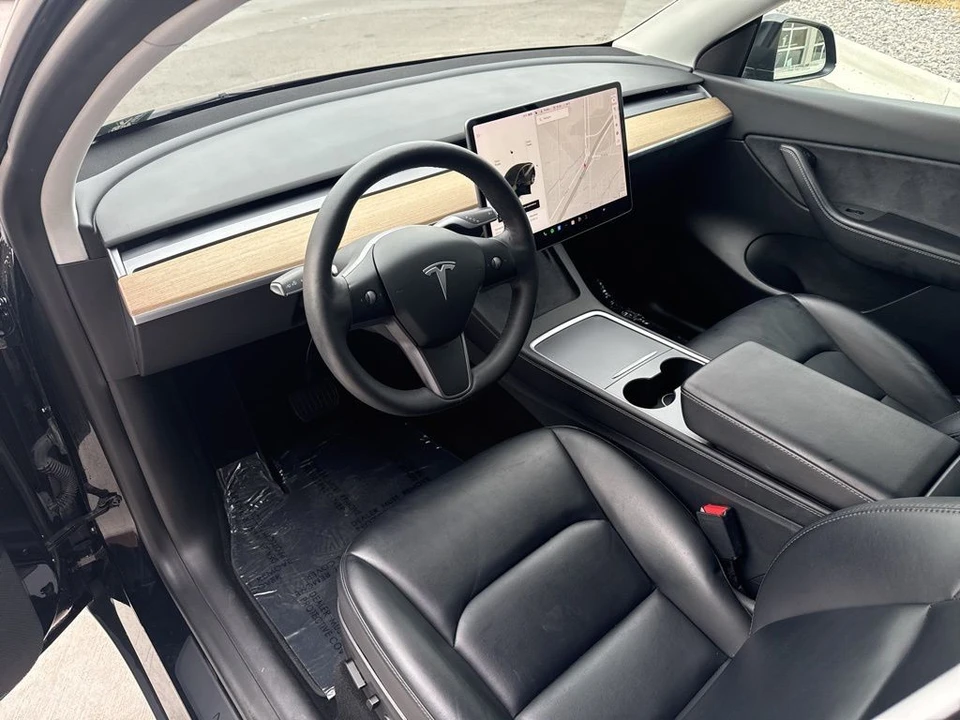 2021 Tesla Model Y - Image 11 of 21
