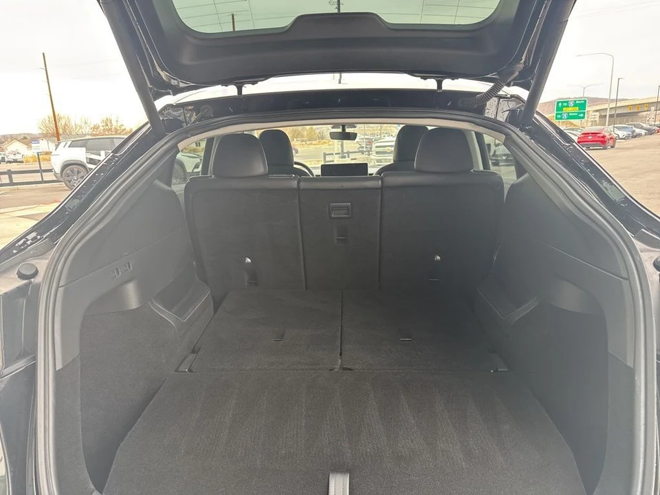 2021 Tesla Model Y - Image 17 of 21