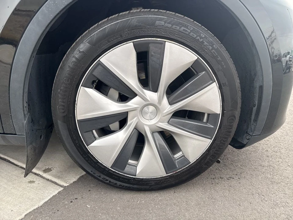 2021 Tesla Model Y - Image 9 of 21
