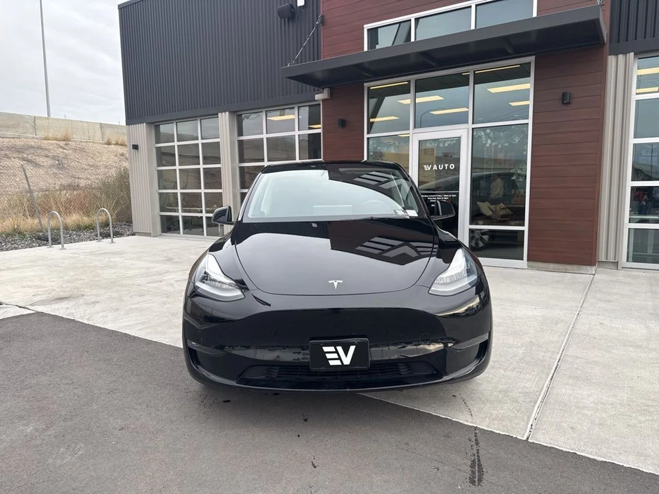 2021 Tesla Model Y - Image 2 of 21