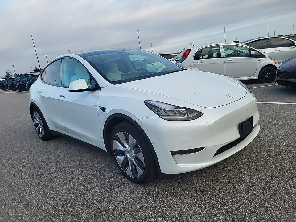 2021 Tesla Model Y - Image 2 of 8