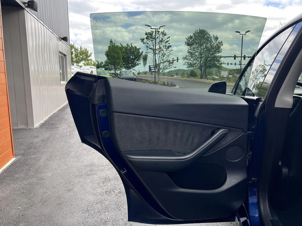 2021 Tesla Model Y - Image 7 of 17