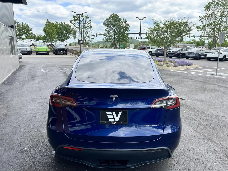 2021 Tesla Model Y - Image 5 of 17