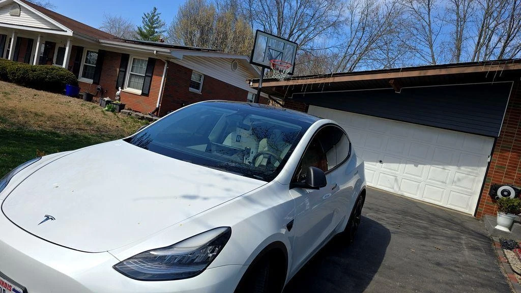 2021 Tesla Model Y - Image 7 of 9