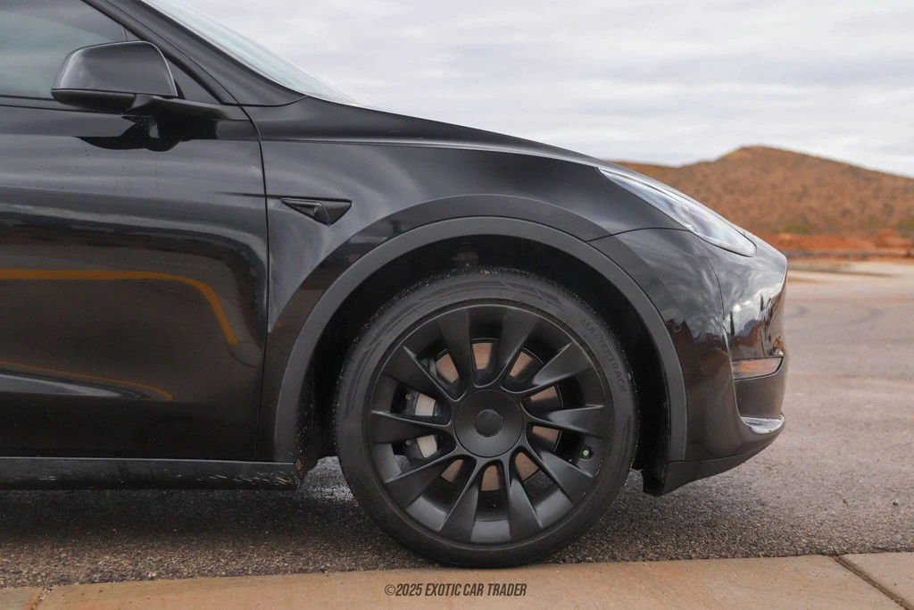 2021 Tesla Model Y - Image 11 of 12