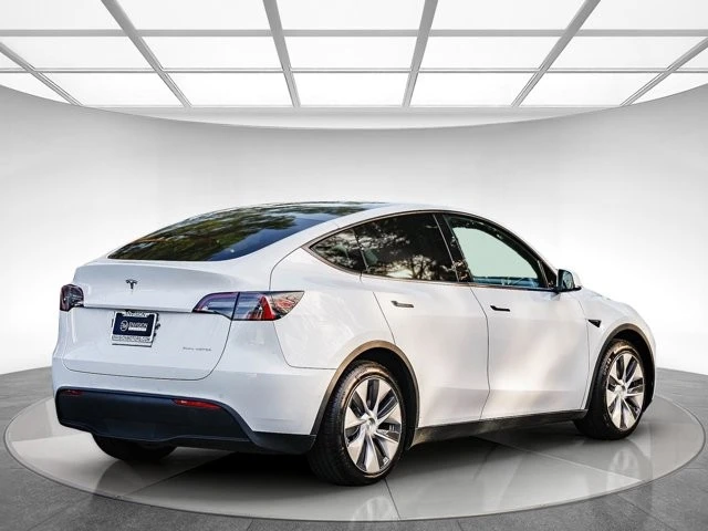 2021 Tesla Model Y - Image 4 of 12