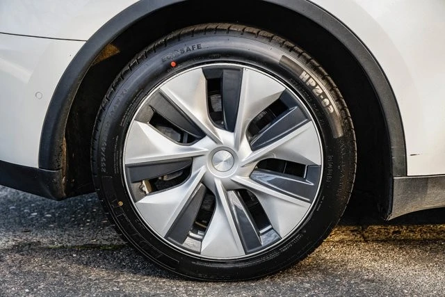 2021 Tesla Model Y - Image 9 of 12