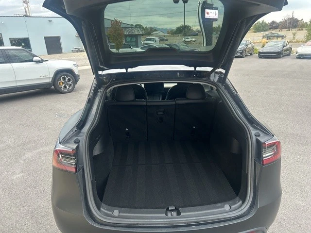 2021 Tesla Model Y - Image 17 of 21