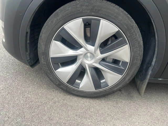 2021 Tesla Model Y - Image 10 of 21