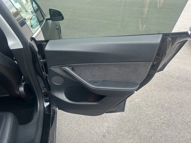 2021 Tesla Model Y - Image 18 of 21
