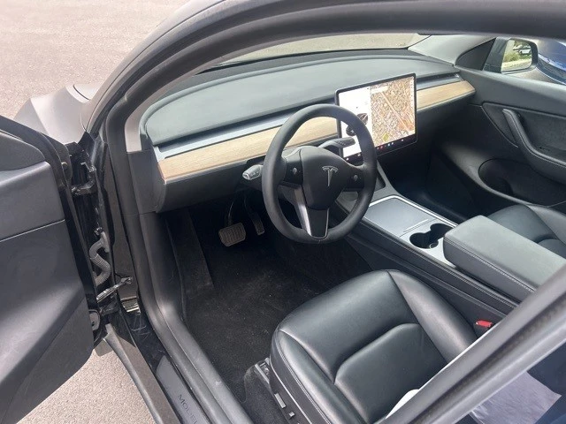 2021 Tesla Model Y - Image 13 of 21