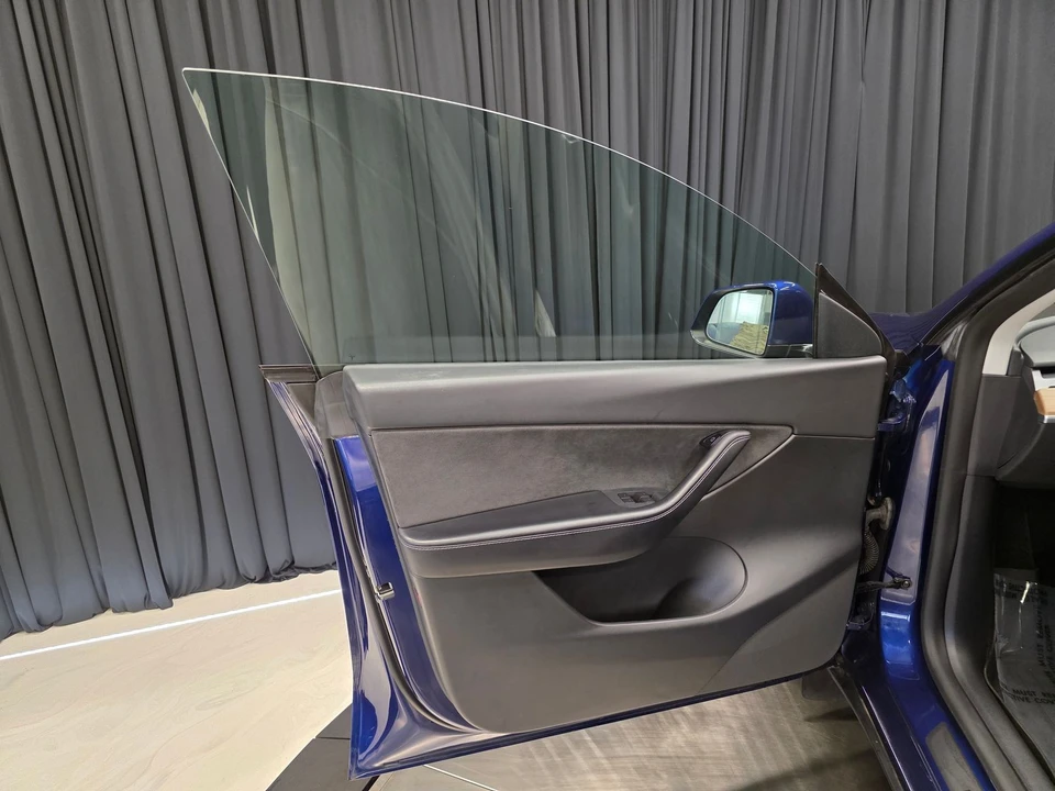 2021 Tesla Model Y - Image 15 of 21