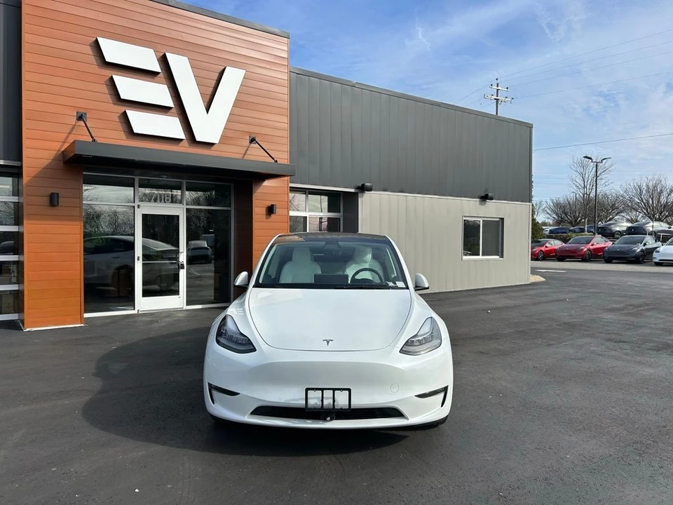 2021 Tesla Model Y - Image 2 of 13