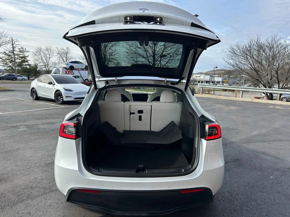 2021 Tesla Model Y - Image 5 of 13
