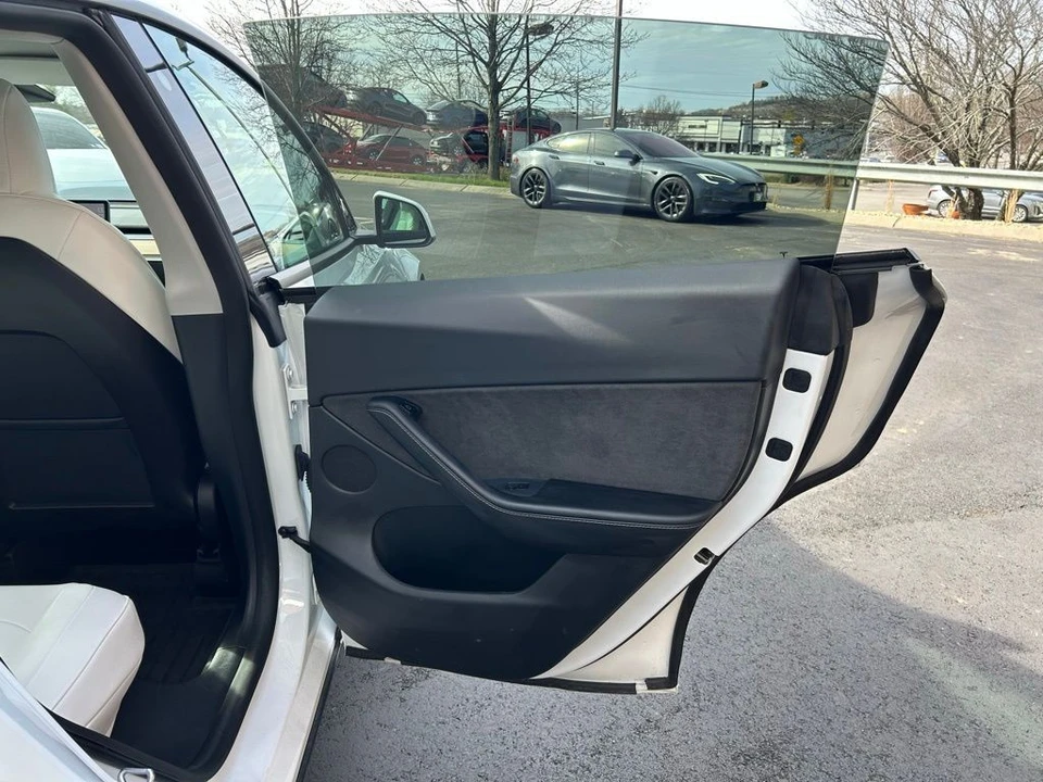 2021 Tesla Model Y - Image 8 of 13