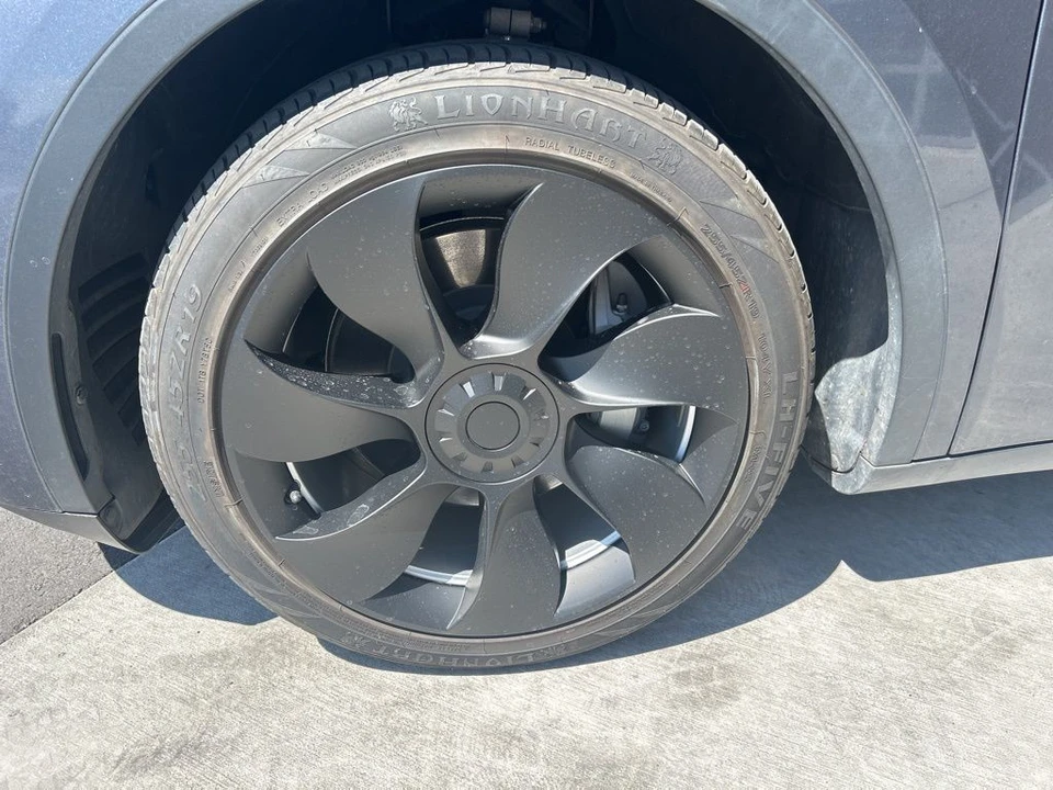 2021 Tesla Model Y - Image 10 of 21