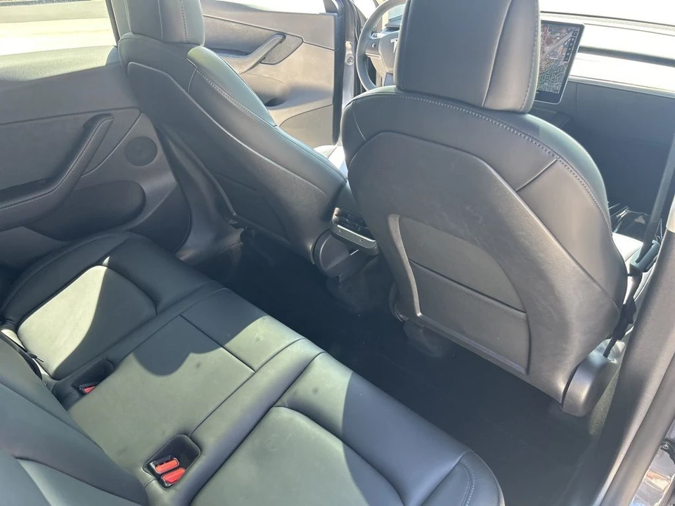 2021 Tesla Model Y - Image 17 of 21