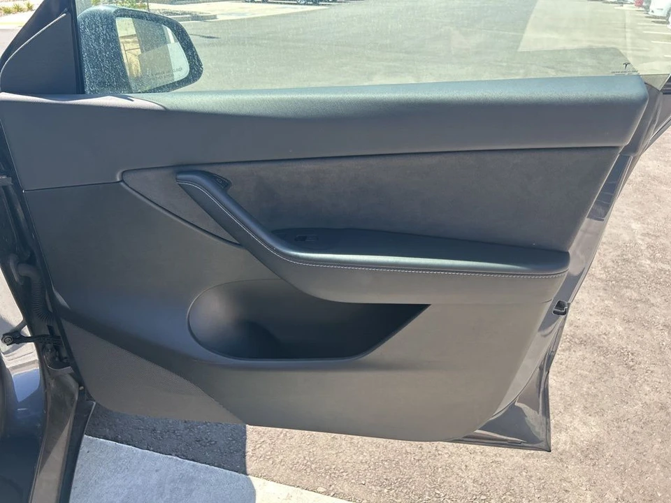 2021 Tesla Model Y - Image 20 of 21