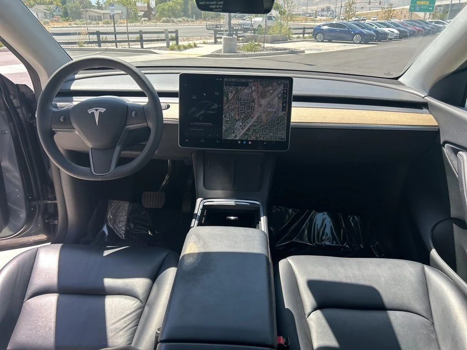2021 Tesla Model Y - Image 19 of 21