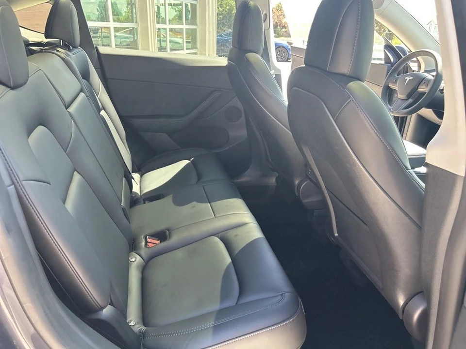 2021 Tesla Model Y - Image 18 of 21
