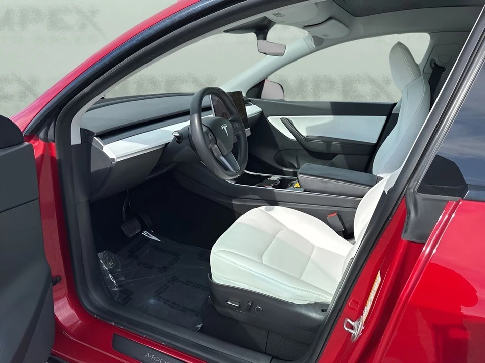2021 Tesla Model Y - Image 9 of 12