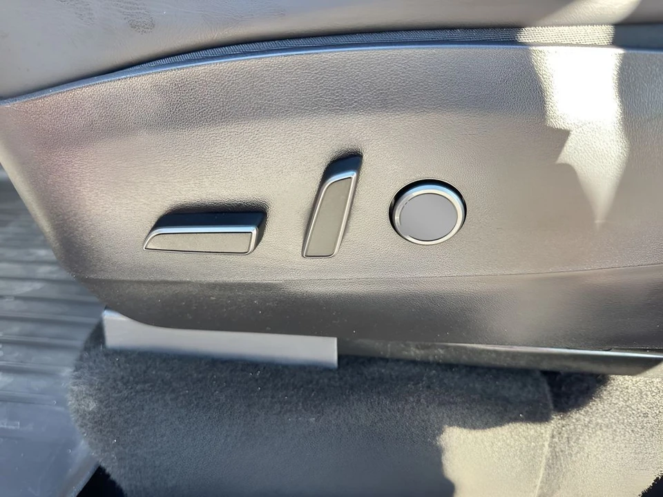2021 Tesla Model Y - Image 10 of 12