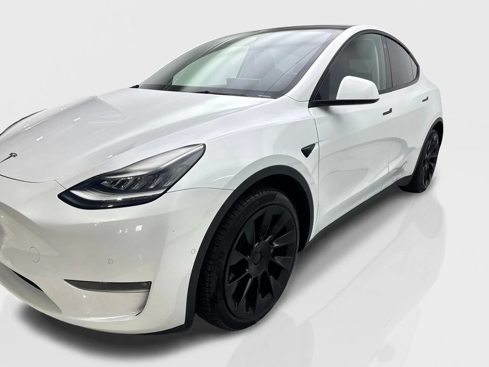 2021 Tesla Model Y - Image 11 of 21