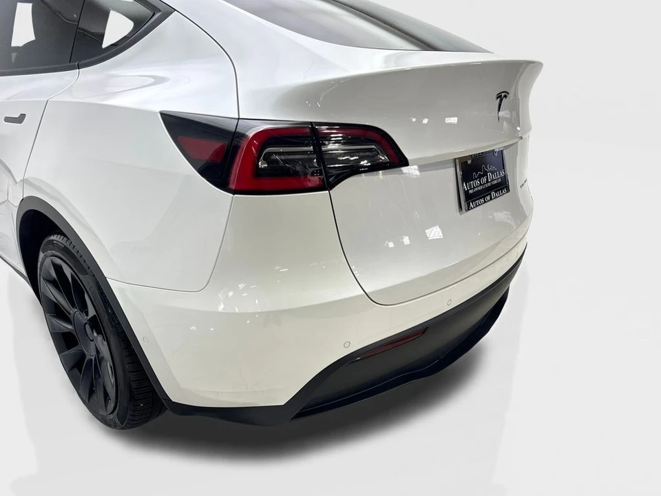 2021 Tesla Model Y - Image 19 of 21