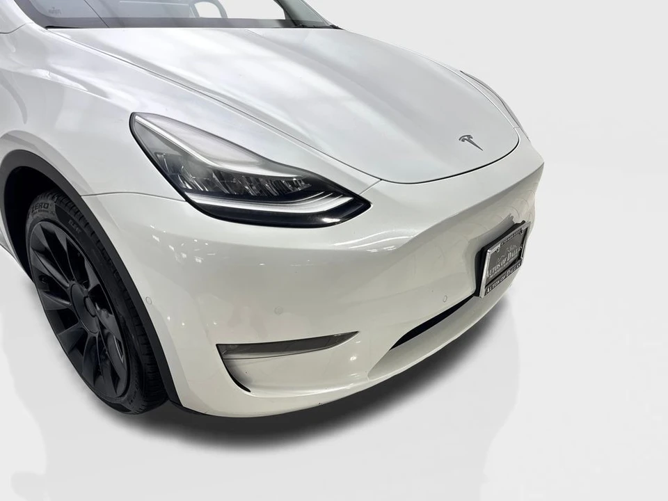 2021 Tesla Model Y - Image 17 of 21
