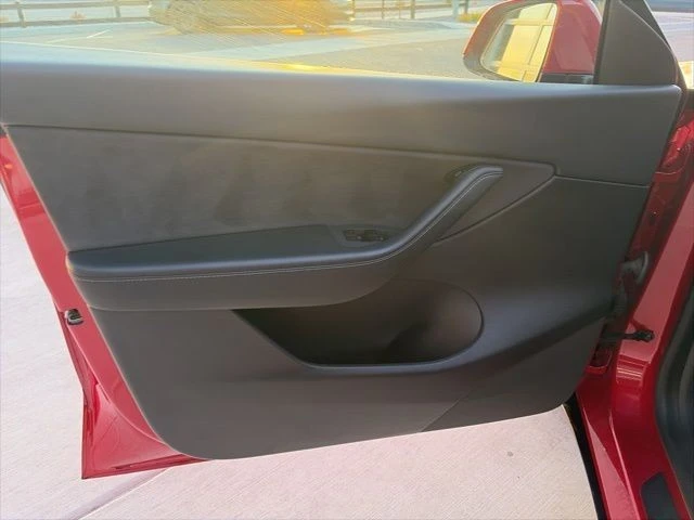 2021 Tesla Model Y - Image 11 of 21