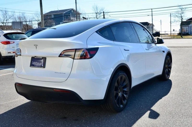 2021 Tesla Model Y - Image 10 of 12