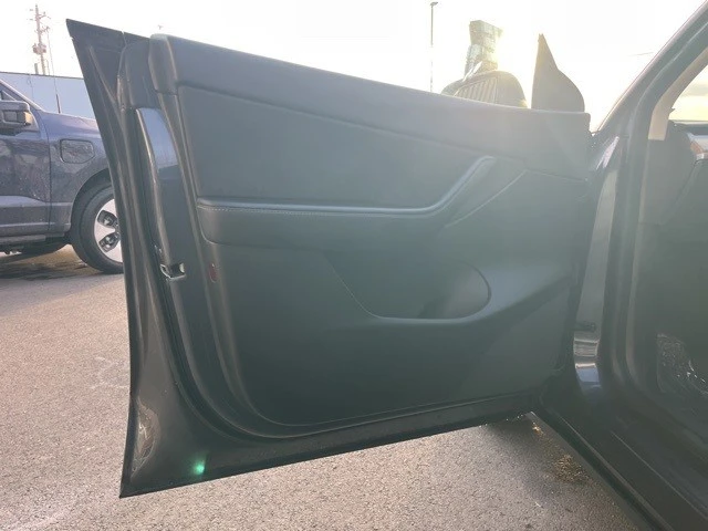 2021 Tesla Model Y - Image 9 of 21
