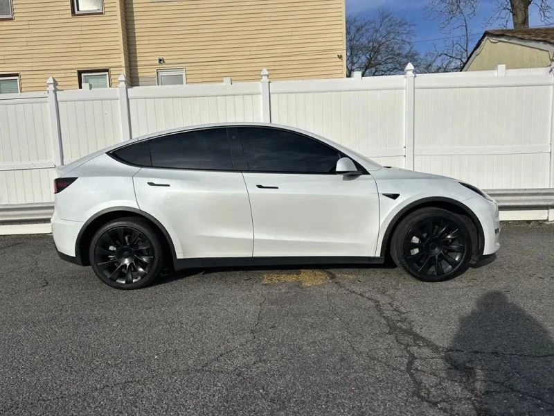 2021 Tesla Model Y - Image 8 of 12