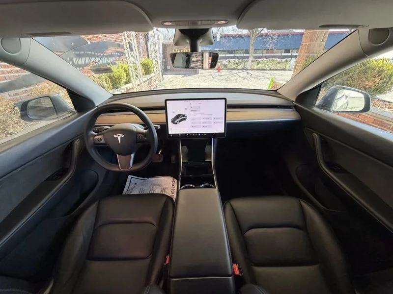 2021 Tesla Model Y - Image 9 of 12