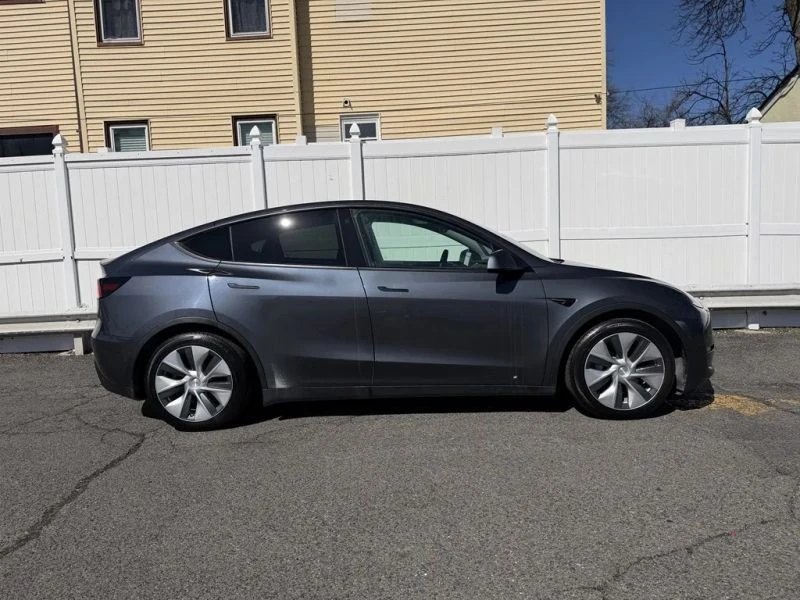 2021 Tesla Model Y - Image 8 of 12