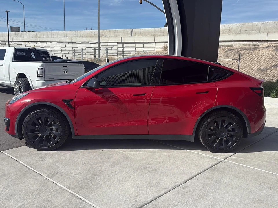 2021 Tesla Model Y - Image 5 of 21
