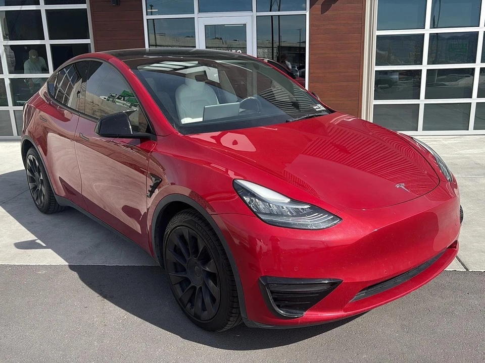 2021 Tesla Model Y - Image 2 of 21