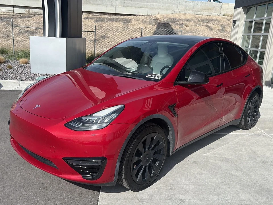 2021 Tesla Model Y - Image 4 of 21