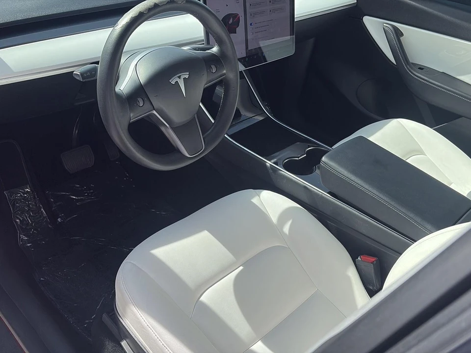 2021 Tesla Model Y - Image 12 of 21