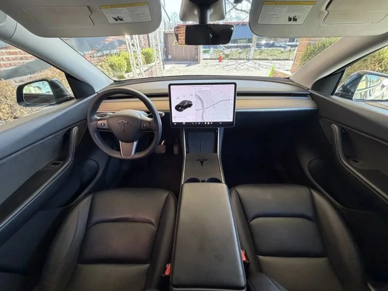 2021 Tesla Model Y - Image 9 of 12